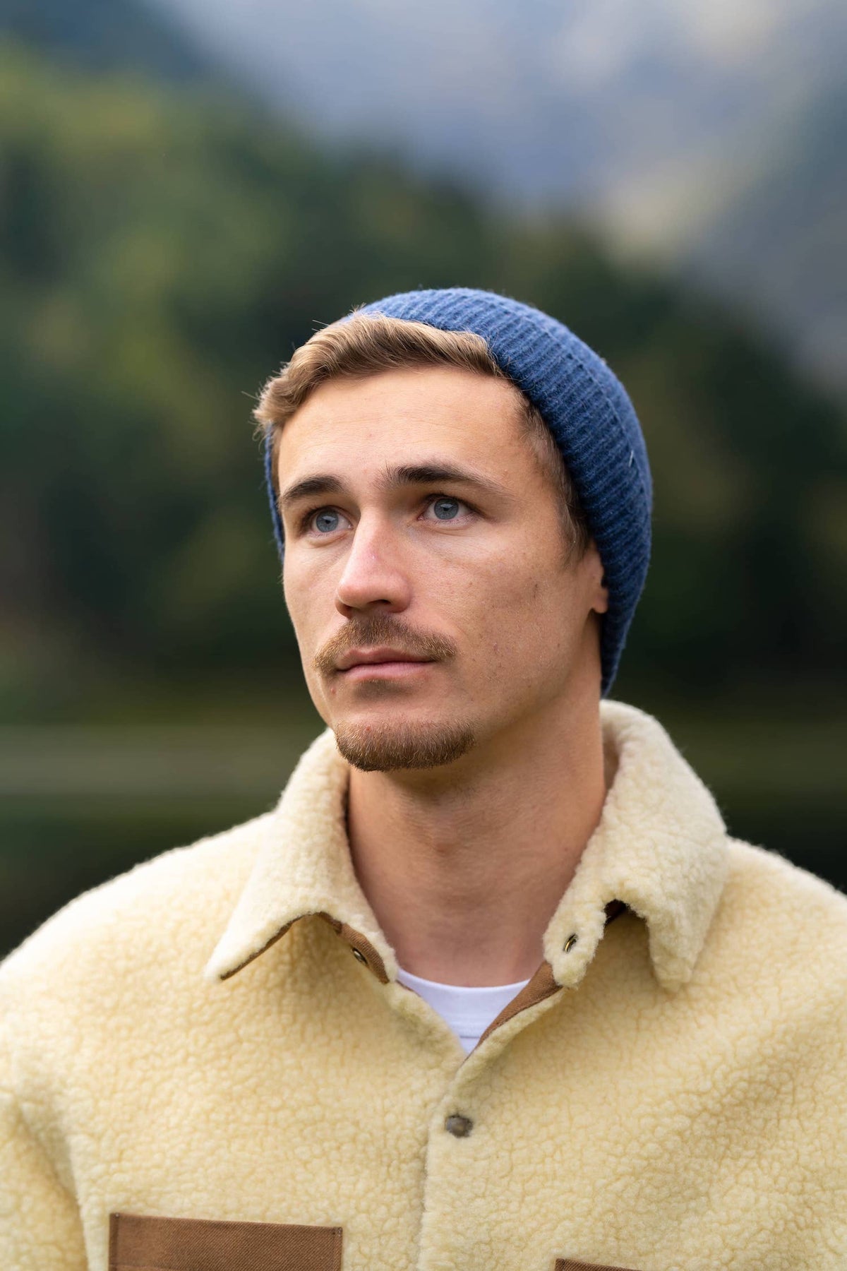bonnet homme Ă©thique et responsable, bleu, en laine des PyrĂ©nĂ©es et coton recyclĂ© â»ïž, made in France đ«đ·, maison izard