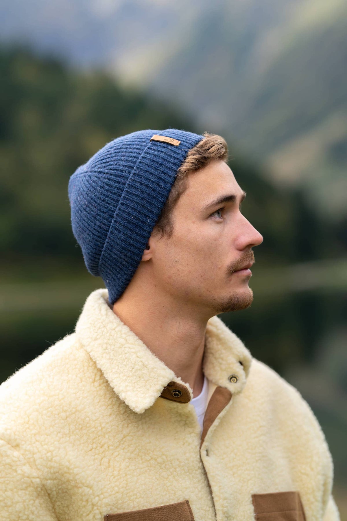 bonnet homme Ă©thique et responsable, bleu, en laine des PyrĂ©nĂ©es et coton recyclĂ© â»ïž, made in France đ«đ·, maison izard