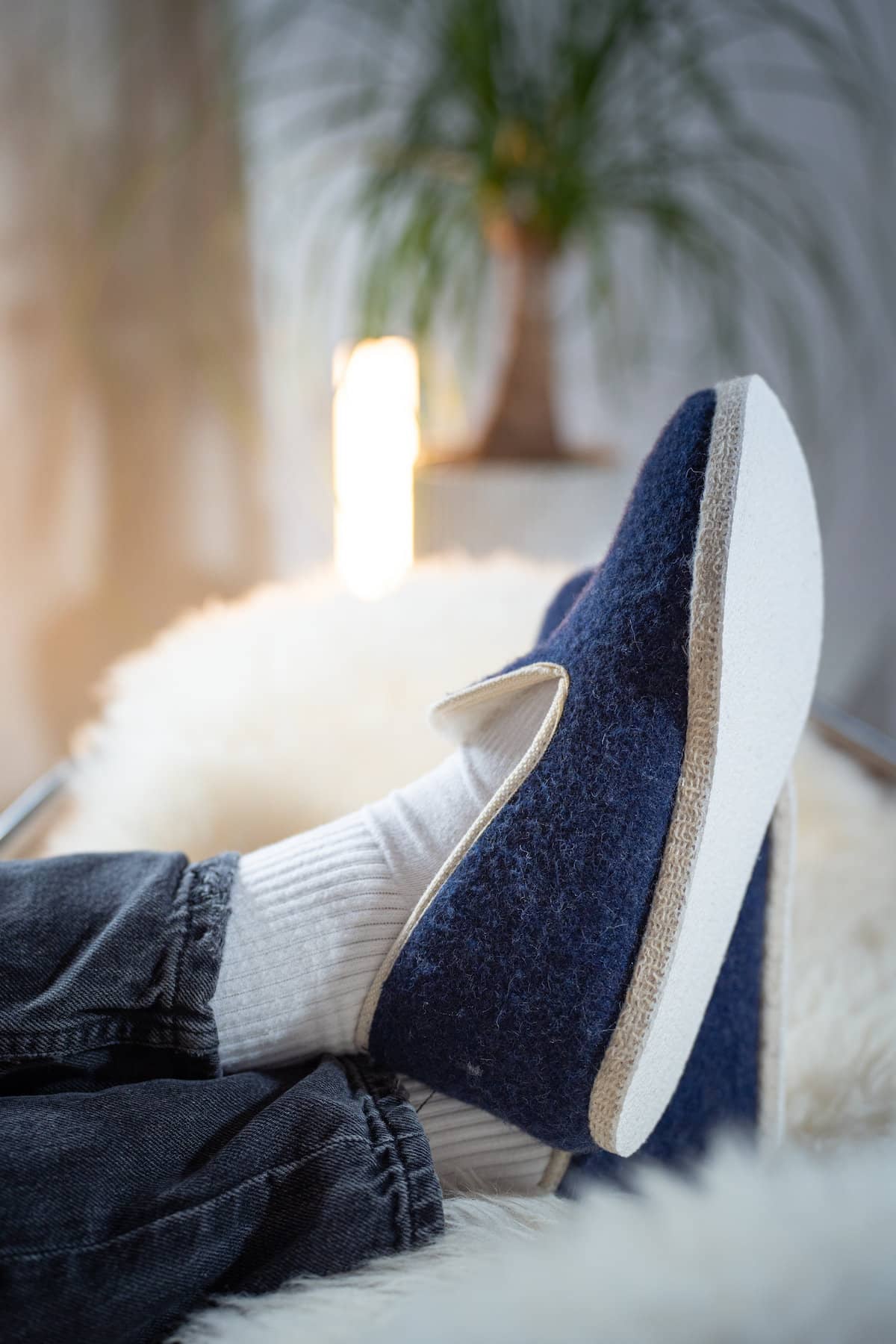 Véritables charentaises mixte en 100% laine naturelle française, bleu marine, écru, made in france, maison izard x Rivalin
