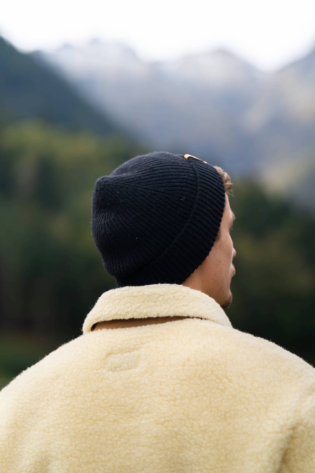bonnet homme éthique et responsable, noir, en laine des Pyrénées et coton recyclé ♻️, made in France 🇫🇷, maison izard