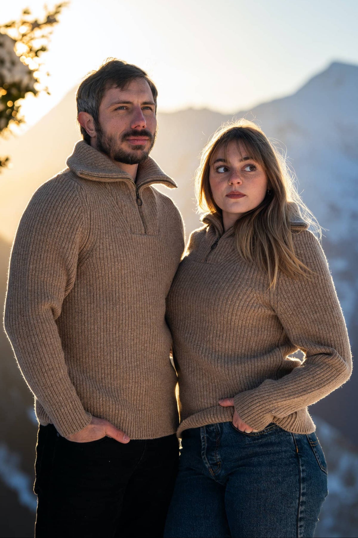 pull en laine col camionneur mixte beige, col zippé, coupe ample, 100% laine française, made in france, maison izard